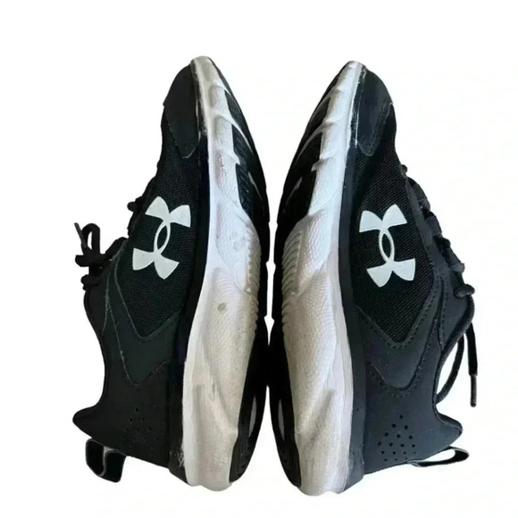 Under Armour Charged Running Shoe Black/White Kids Athletic Sporty Shoes SZ 5.5 - Picture 5 of 11